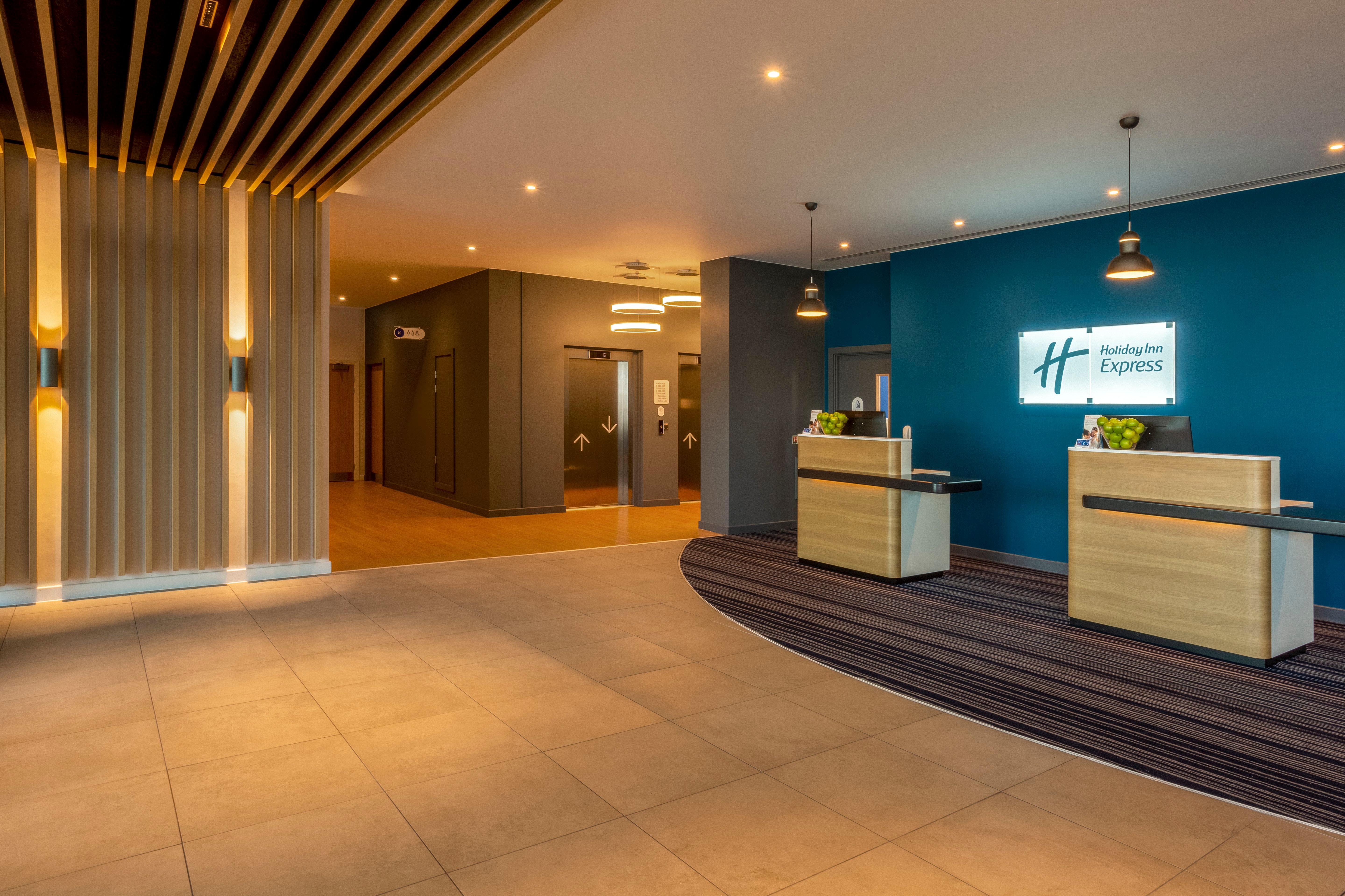 Holiday Inn Express Bridgwater M5, Jct24 By Ihg מראה חיצוני תמונה